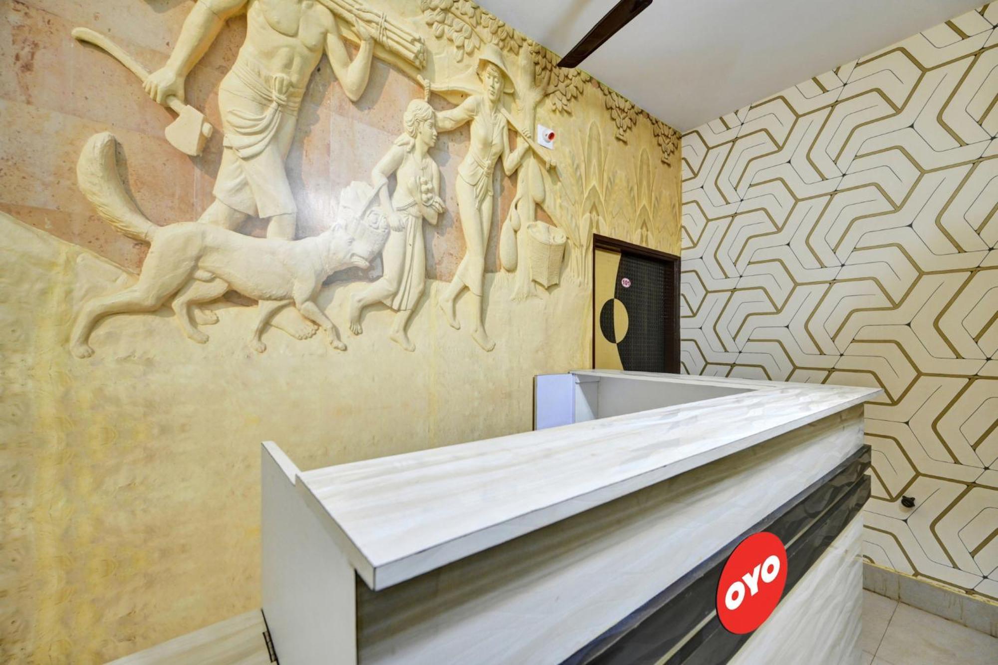 Готель Oyo Flagship 81058 Royal Regalia Бхубанешвар Екстер'єр фото